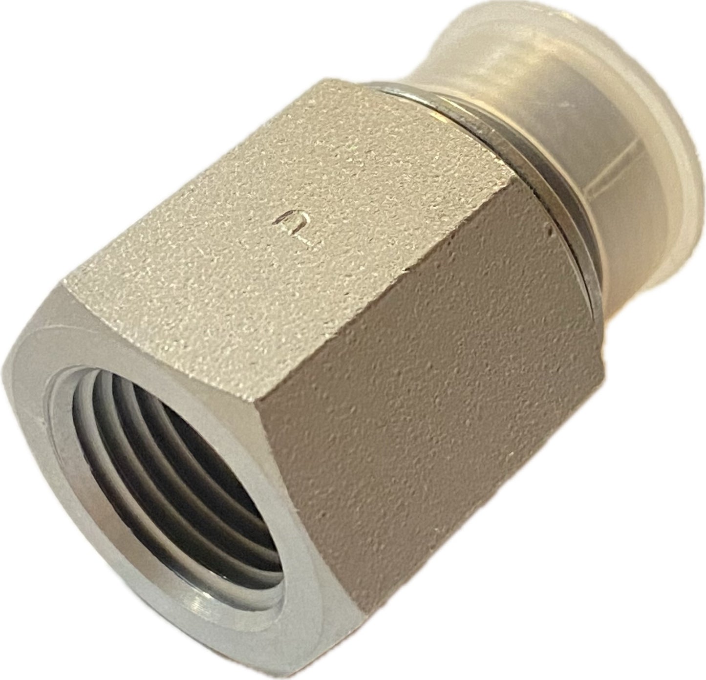Air Reserve Tank Adapter. Metric ORR - Female Pipe. (Part No. M22-1/2F80HGS)